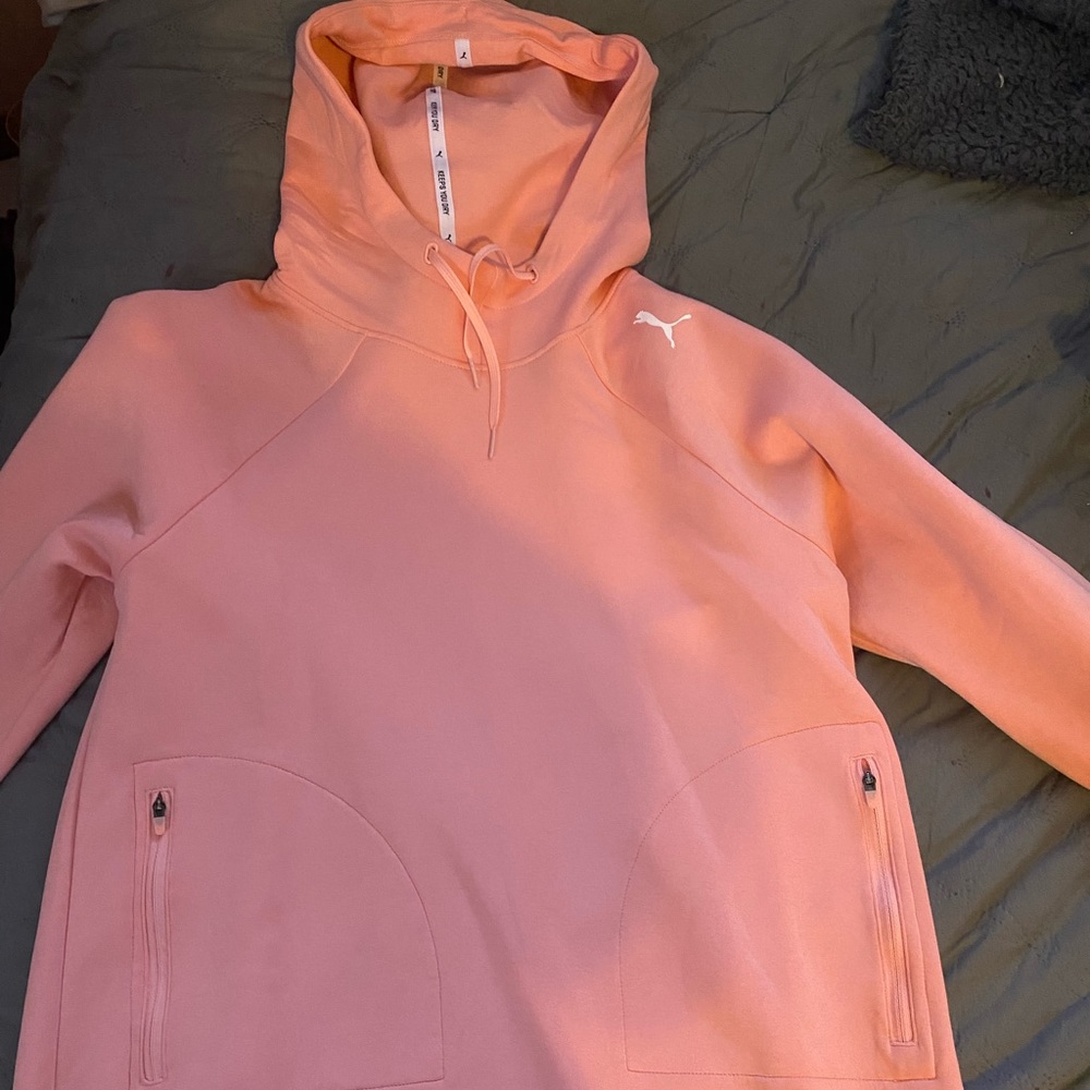 Pink/peach puma sweater